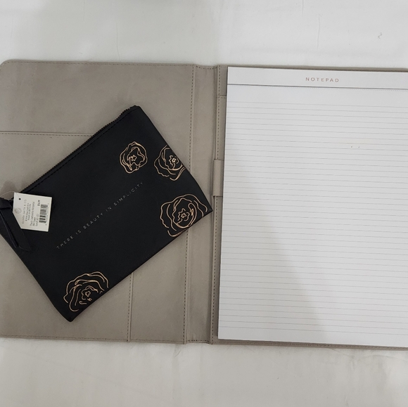 Oliver Smith and Co Note Pad Portfolio/Pouch Barnes and Noble - Picture 3 of 4